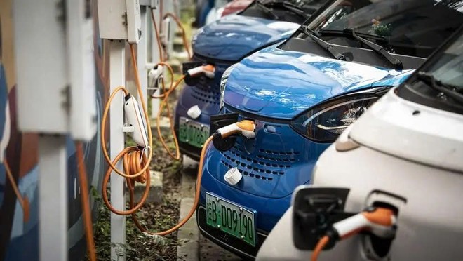 Chính phủ Trung Quốc giải quyết cuộc chiến về giá xe điện