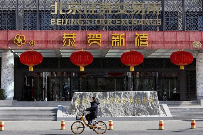 Quỹ đầu tư nước ngoài quay trở lại Trung Quốc, nhưng rủi ro chính sách vẫn hiện hữu