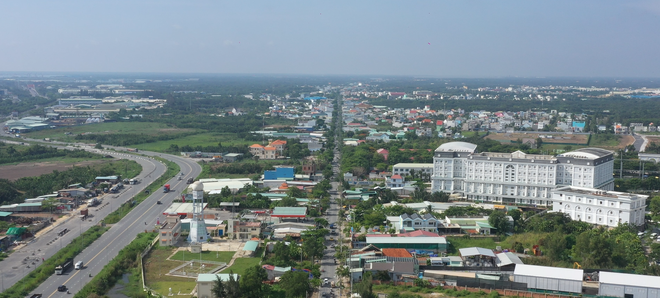 Hạ tầng đang phát triển mạnh kết nối Nhà Bè và các tỉnh thành lân cận TP.HCM.