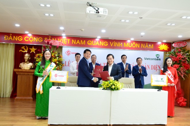 Vietcombank và Savico ký kết hợp tác chiến lược