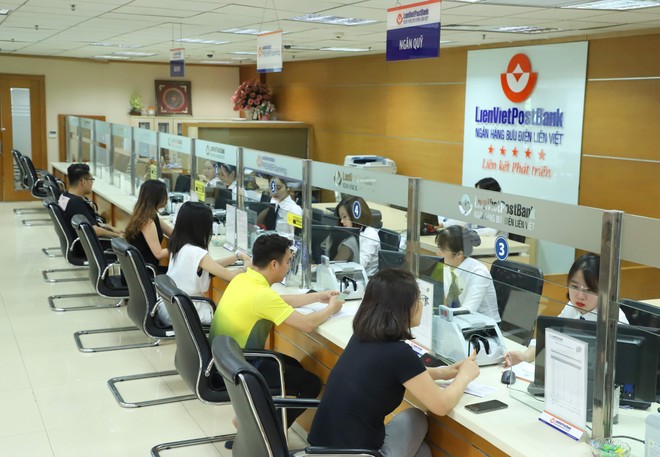 “Tri ân khách hàng – Nhận ngàn ưu đãi” với LienVietPostBank