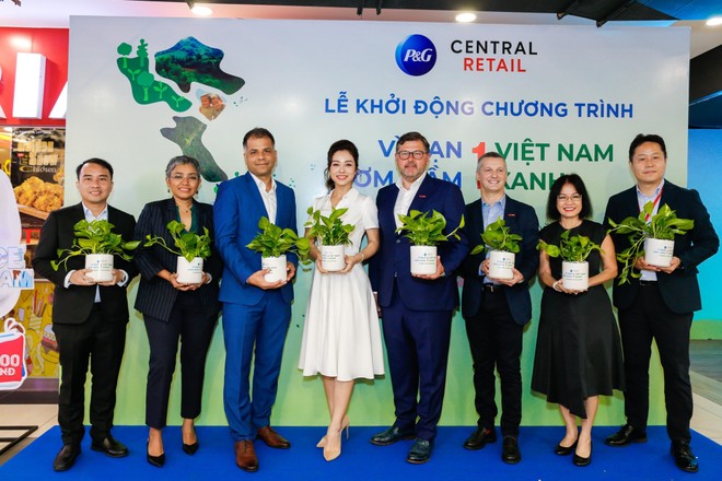 P&G Việt Nam cùng Central Retail Việt Nam hợp tác triển khai dự án phục hồi rừng