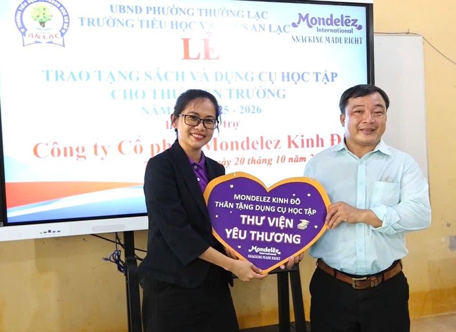 Mondelez Kinh Đô hỗ trợ vật phẩm học tập trong chương trình “Thư viện Yêu thương”