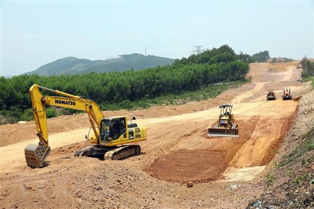 Hiện nay các Ban QLDA đang tích cực đánh giá hồ sơ dự thầu đảm bảo kết quả đánh giá chính xác, tuân thủ quy định.