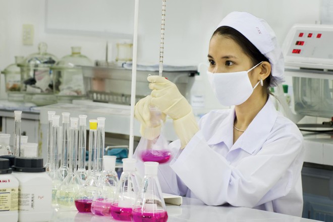 Ngành dược được coi là “miếng bánh” lớn, hấp dẫn trong dài hạn
