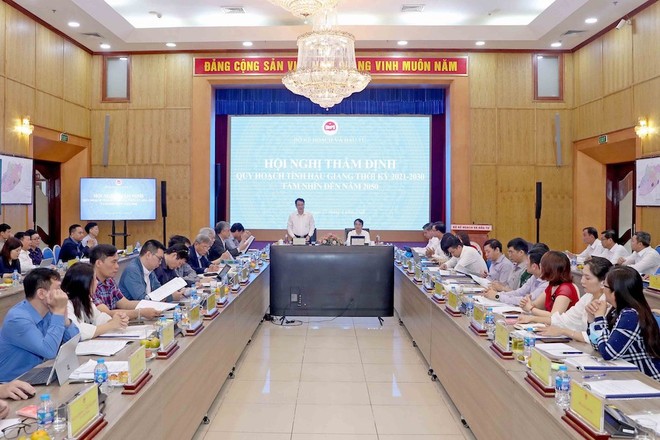 Hội nghị thẩm định Quy hoạch tỉnh Hậu Giang thời kỳ 2021 - 2030, tầm nhìn đến năm 2050 (Ảnh: Đức Trung)