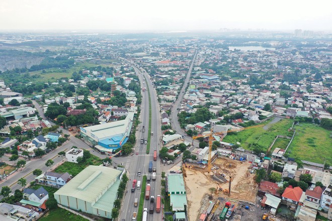 Tuyến đường Vành đai 3 TP.HCM, nút giao Bình Dương - Tân Vạn. Ảnh: Lê Toàn 