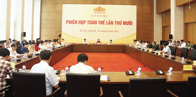 Phiên họp toàn thể của Ủy ban Tư pháp của Quốc hội