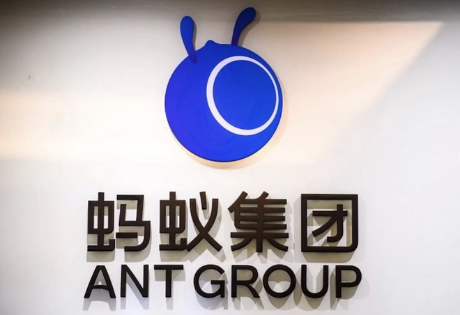 Logo của Ant Group bên ngoài văn phòng công ty ở Hong Kong, Trung Quốc. Ảnh: AFP