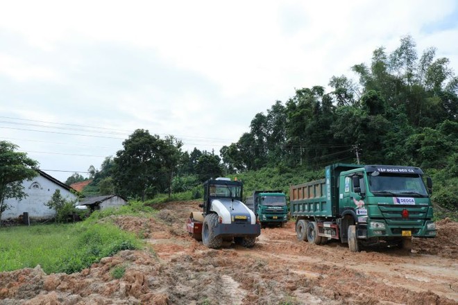 Thi công Dự án cao tốc Đồng Đăng - Trà Lĩnh. 