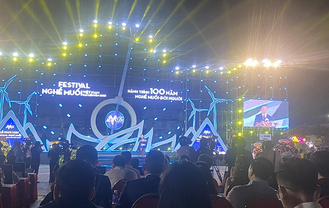 Phó thủ tướng Trần Hồng Hà phát biểu tại Lễ khai mạc Festival nghề muối Việt Nam - Bạc Liêu 2025