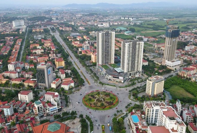 Về thực hiện sắp xếp đơn vị hành chính cấp tỉnh, Kế hoạch nêu rõ, trước ngày 01/5/2025, UBND cấp tỉnh lập hồ sơ đề án. Trước ngày 30/5/2025, Bộ Nội vụ lập hồ sơ đề án của Chính phủ để trình Quốc hội. Ủy ban Pháp luật và Tư pháp thẩm tra, Quốc hội xem xét, thông qua trước ngày 20/6/2025 (Ảnh: Baochinhphu.vn)