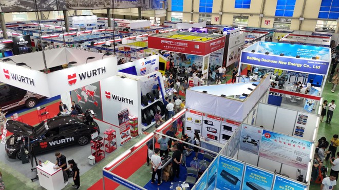 Vietnam AutoExpo 2025 thu hút sự tham dự của hơn 180 doanh nghiệp trong nước và quốc tế
