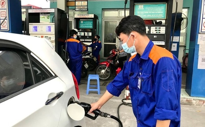 Giá xăng giảm nhẹ quanh ngưỡng 60 đồng/lít từ chiều 22/5.
