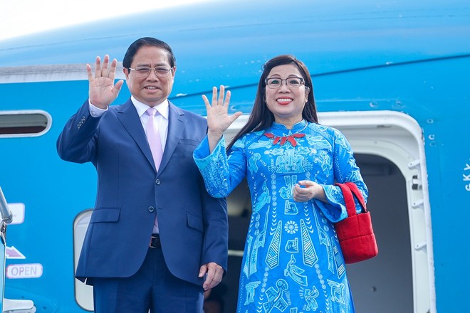 Thủ tướng Phạm Minh Chính và Phu nhân. Ảnh: VGP 
