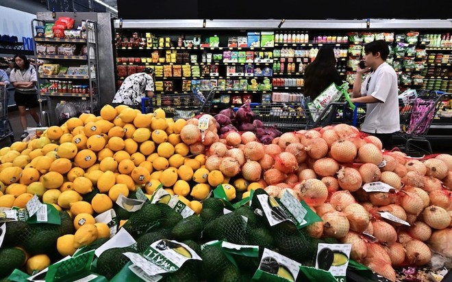 Bên trong một cửa hàng tiện lợi ở thành phố Rosemead, bang California, Mỹ. Ảnh: AFP