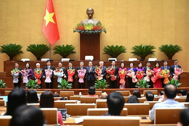 Hội đồng Bầu cử Quốc gia gồm có 19 thành viên.