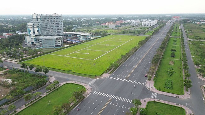 Tỉnh Vĩnh Long mới được thành lập trên cơ sở sáp nhập toàn bộ diện tích và dân số của ba tỉnh Vĩnh Long, Bến Tre và Trà Vinh.