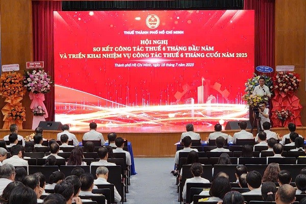 Toàn cảnh Hội nghị.