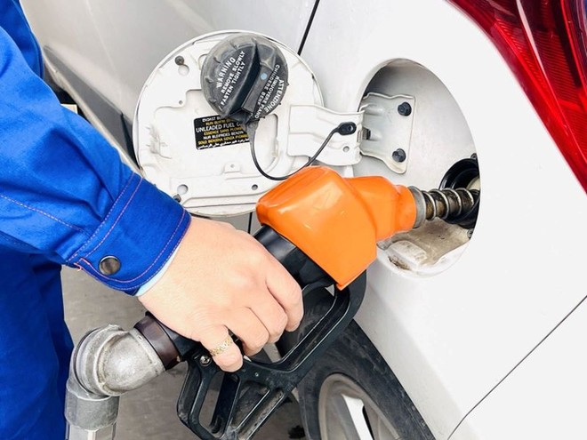 Chờ hiệu ứng tích cực từ thí điểm xăng E10 