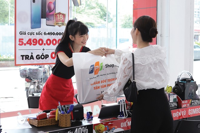7 tháng đầu năm 2025, doanh số bán lẻ hàng hóa và dịch vụ tiêu dùng tăng 9,3% so với cùng kỳ 