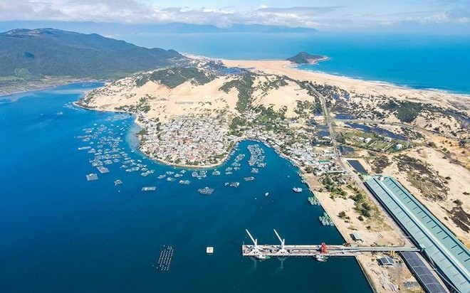 Vịnh Vân Phong nơi hai dự án có vốn đầu tư gần 69 ngàn tỷ được cấp phép.