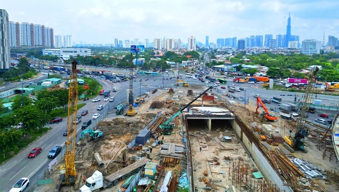 Dự án nút giao An Phú thi công chậm tiến độ kéo theo tiến độ giải ngân vốn đầu tư công của Thành phố bị ảnh hưởng - Ảnh: Lê Toàn