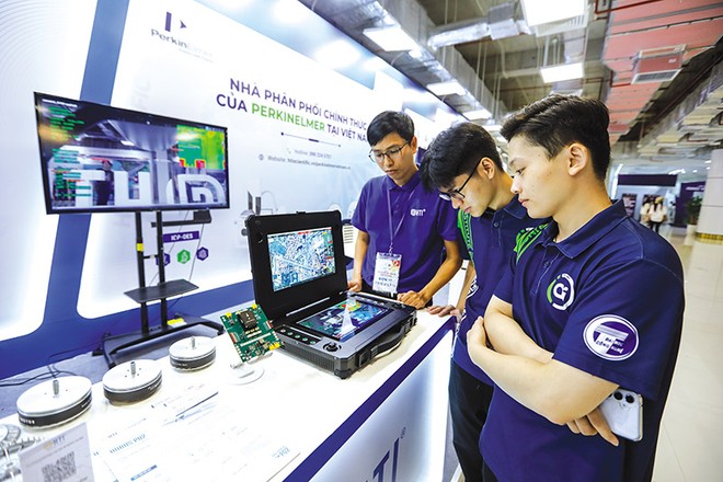 Doanh nghiệp Việt sẵn sàng nắm bắt công nghệ chiến lược để tăng tốc phát triển. Ảnh: Đức Thanh