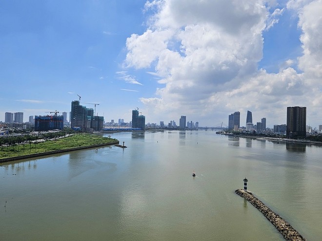Dự án Đầu tư xây dựng và kinh doanh du lịch đường thủy nội địa với tổng vốn đầu tư dự kiến hơn 9.881 tỷ đồng. Trong ảnh là sông Hàn, Đà Nẵng. Ảnh: T.X