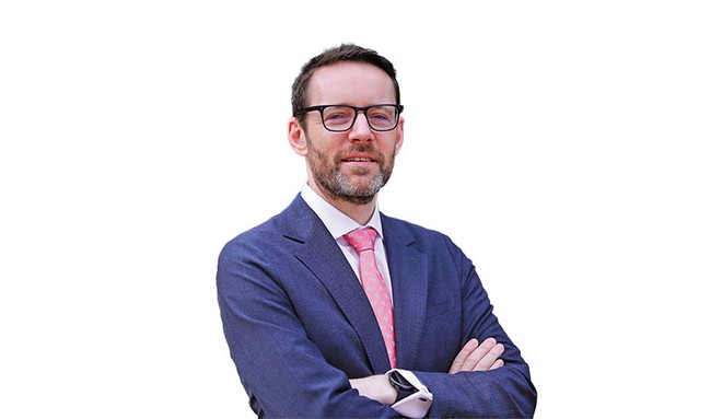 Ngài Iain Frew, Đại sứ Anh tại Việt Nam