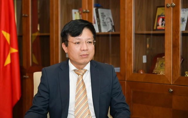 Ông Hồ Sỹ Hùng, Chủ tịch VCCI, đồng Chủ tịch Liên minh Diễn đàn Doanh nghiệp Việt Nam 