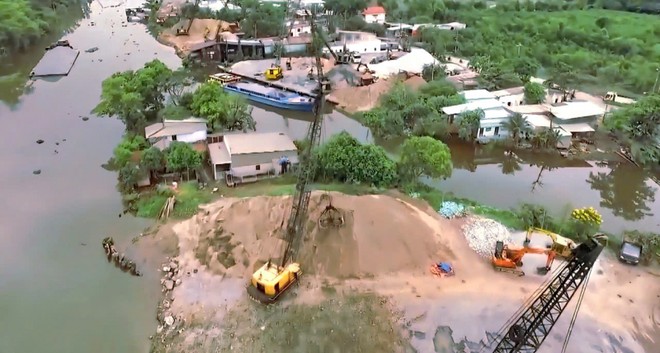 Một bến thủy nội địa hoạt động không phép 