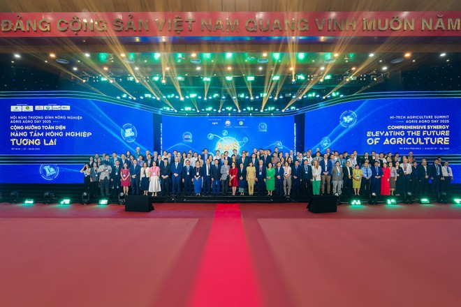 AgriS đồng chủ trì tổ chức Hội nghị Thượng đỉnh Nông nghiệp AgriS Agro Day 2025 kết nối và quy tụ hơn 500 đại diện từ “5 Nhà” trong hệ sinh thái nông nghiệp Việt Nam - Nhà nước, Nhà nông, Nhà khoa học, Doanh nghiệp, Định chế tài chính trong và ngoài nước