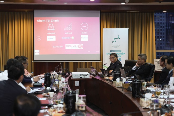 Hội đồng chấm giải làm việc công tâm, minh bạch để lựa chọn ra các BCTN xứng đáng đạt giải 