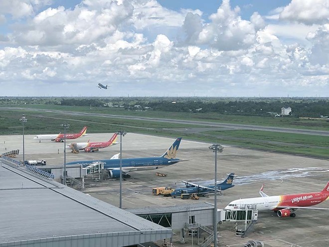 Vị trí quy hoạch Khu thương mại tự do và Tổ hợp công nghiệp, logistics, khoa học - công nghệ, đổi mới sáng tạo, đô thị đều gắn với Cảng hàng không quốc tế Cần Thơ. Trong ảnh: Cảng hàng không quốc tế Cần Thơ