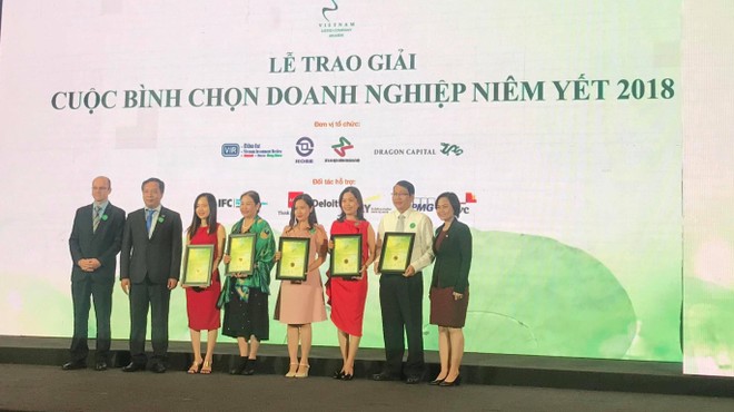 Trao giải Cuộc bình chọn Doanh nghiệp niêm yết năm 2018