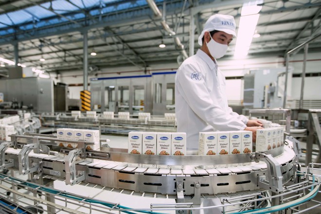 Vinamilk (VNM): Cổ đông lớn F&N Dairy Investment đăng ký mua gần 20,9 triệu cổ phiếu