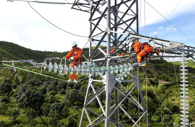 Lãnh đạo EVN: Giá điện 6 bậc đã có tính toán kỹ lưỡng, sắp tới có thể giảm bậc