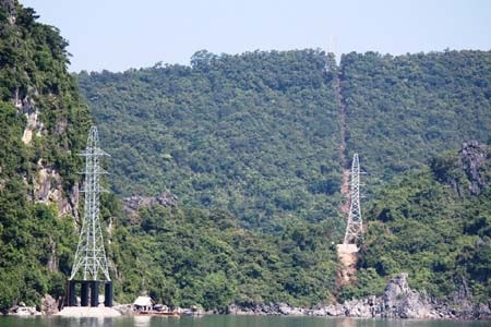 Quyết liệt những dự án kéo điện ra đảo