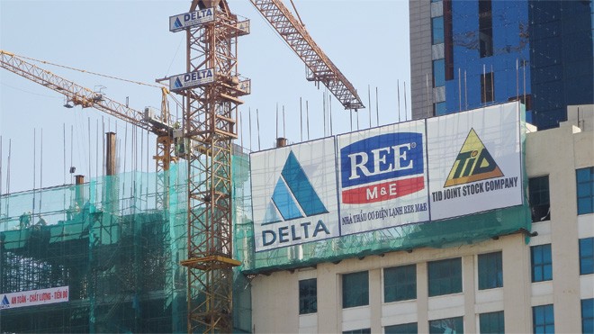 Từ khi xảy ra sự kiện biển Đông đến nay, giá cổ phiếu REE sụt giảm xấp xỉ 30%