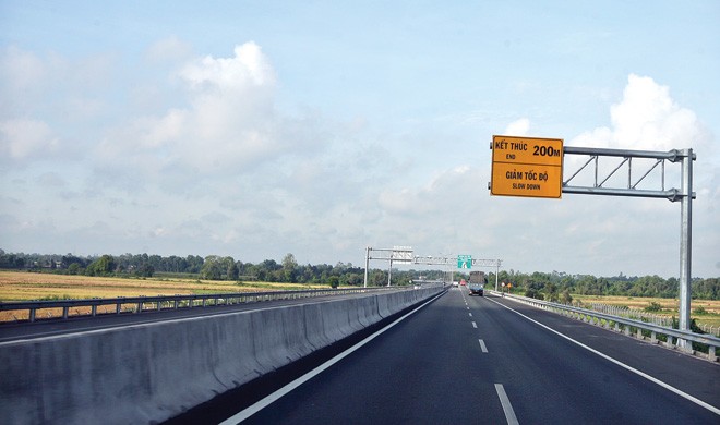 Những năm tới sẽ tập trung xây dựng đường cao tốc ở các vùng kinh tế trọng điểm      