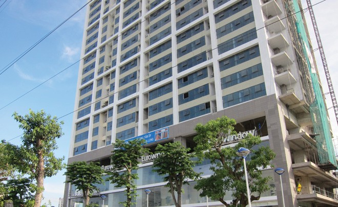 Khởi công từ năm 2009, dự kiến hoàn thành sau 36 tháng thi công. Thế nhưng, Dự án The Pride đã thất hứa bàn giao nhà nhiều lần
