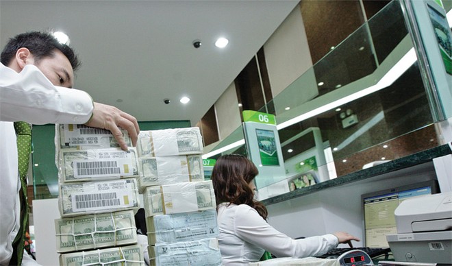 Cả NHTM lẫn khách hàng DN đều lo ngại tỷ giá tiếp tục tăng
