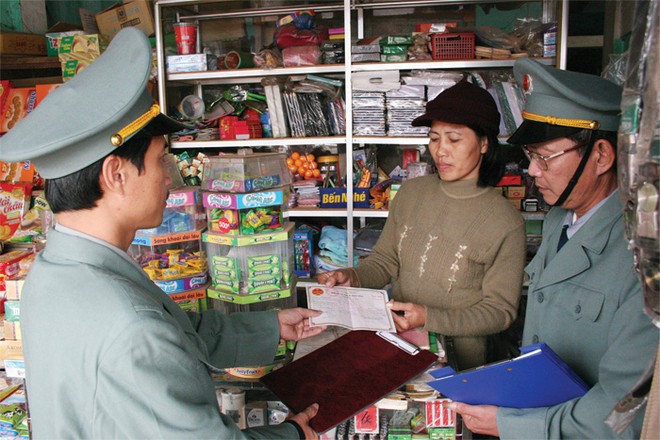 Từ 1/1/2015, cá nhân phân phối, cung cấp hàng hóa chịu thuế suất 0,5% trên doanh thu
