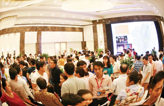 Dù mức giá không hề rẻ, Vinhomes Central Park vẫn tạo ra sức hấp dẫn lớn - 
Ảnh: Lê Toàn