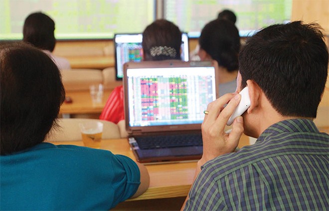 Các nhà đầu tư nước ngoài mua vào khá nhiều HPG, CII, HBC, NT2, VIC, SSI..., đi ngược với động thái bán ròng của các quỹ ETF đang gặp áp lực thoái vốn 
