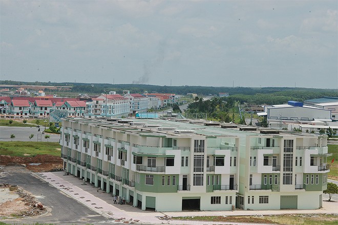 Các tỉnh vùng ven TP. HCM bắt đầu siết việc cấp sổ đỏ cho các đối tượng hợp thức hóa đất ở bằng cách xây nhà chui - Ảnh: Hoài Nam