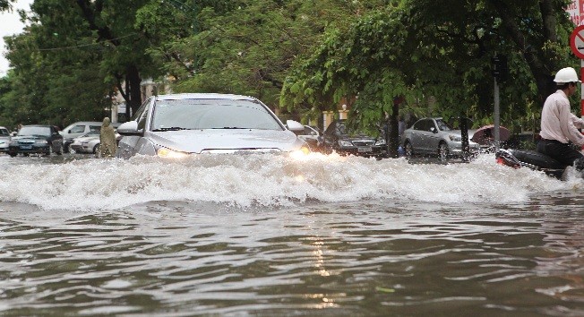 Với muôn vàn kiểu khuyến mãi như hiện nay, mức phí bảo hiểm ô tô không còn là yếu tố quyết định với khách hàng