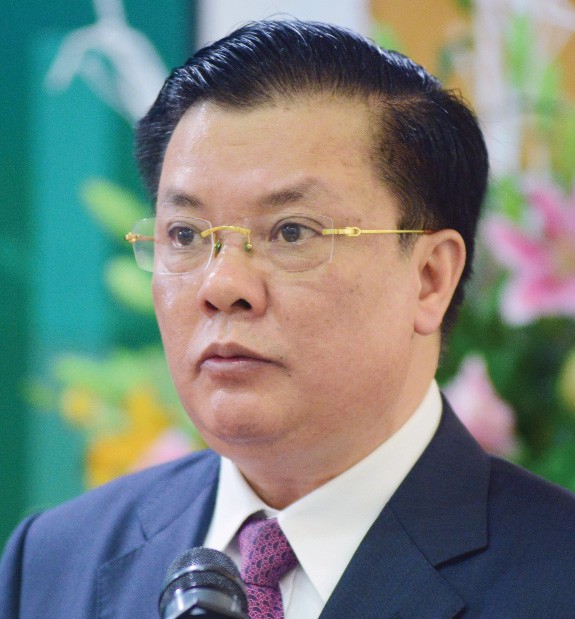 Bộ trưởng Bộ Tài chính 
Đinh Tiến Dũng 