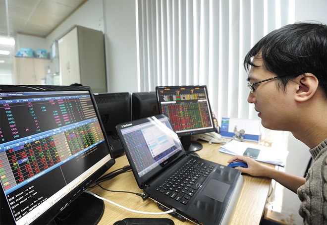 Với hoạt động mua, bán cổ phiếu trên sàn, các doanh nghiệp niêm yết/đăng ký giao dịch luôn được coi là NĐT trong nước
